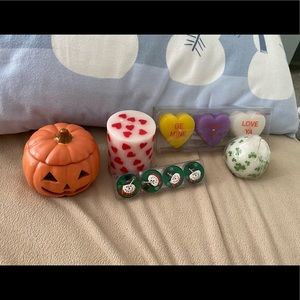Miscellaneous Holiday Candles.
